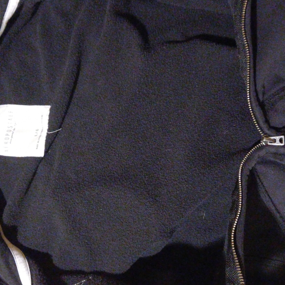 Aeropostale - Picture 6 of 8